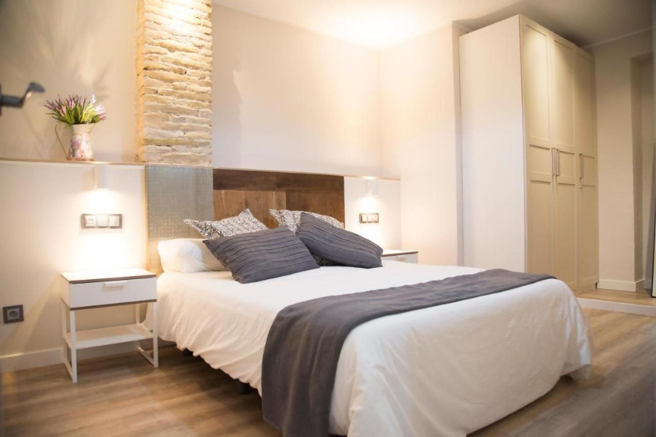Apartamenticos Studio 39 Zaragoza Kültér fotó